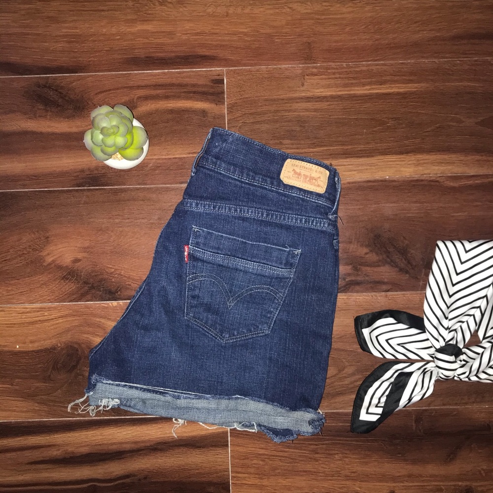 Levi’s Cutoff Jean Shorts Sz 4